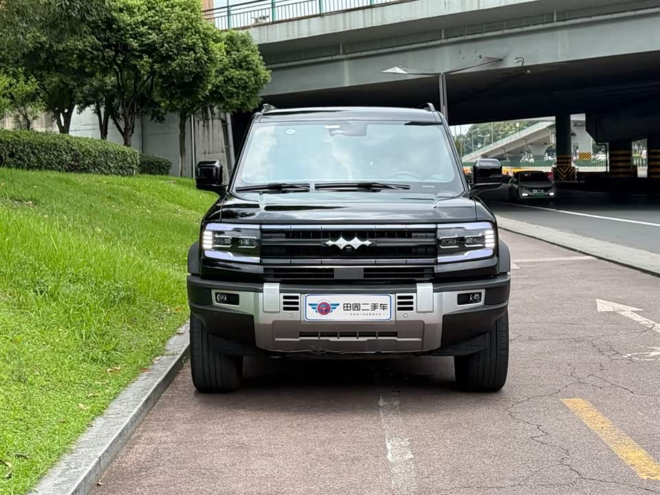 BYD Leopard 5 BYD Leopard 5
