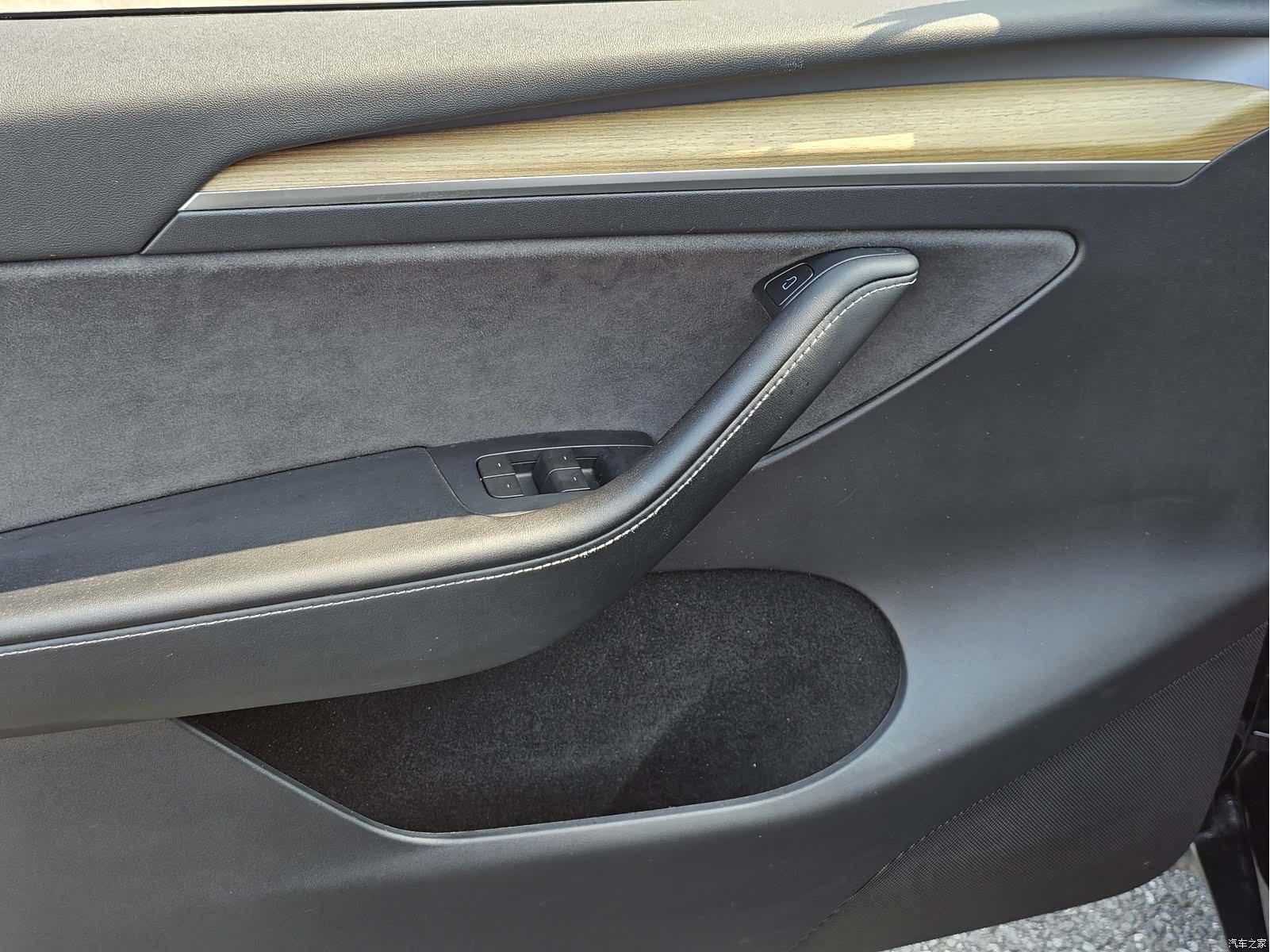 Tesla Model Y, 2023 8