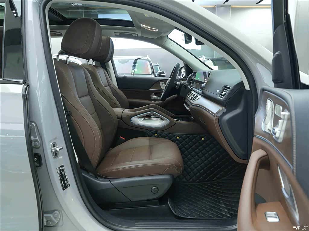 Mercedes-Benz GLE, 2024 12