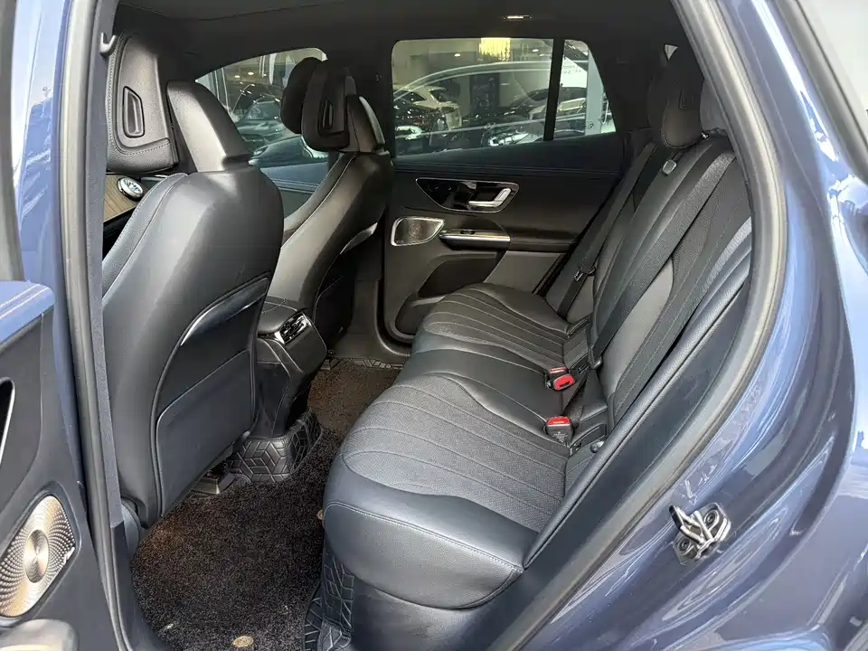 Mercedes-Benz EQE SUV