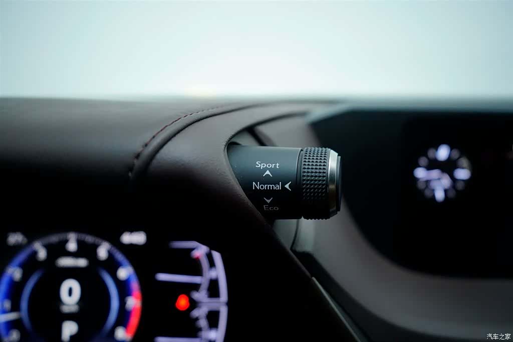 Lexus ES, 2018 16