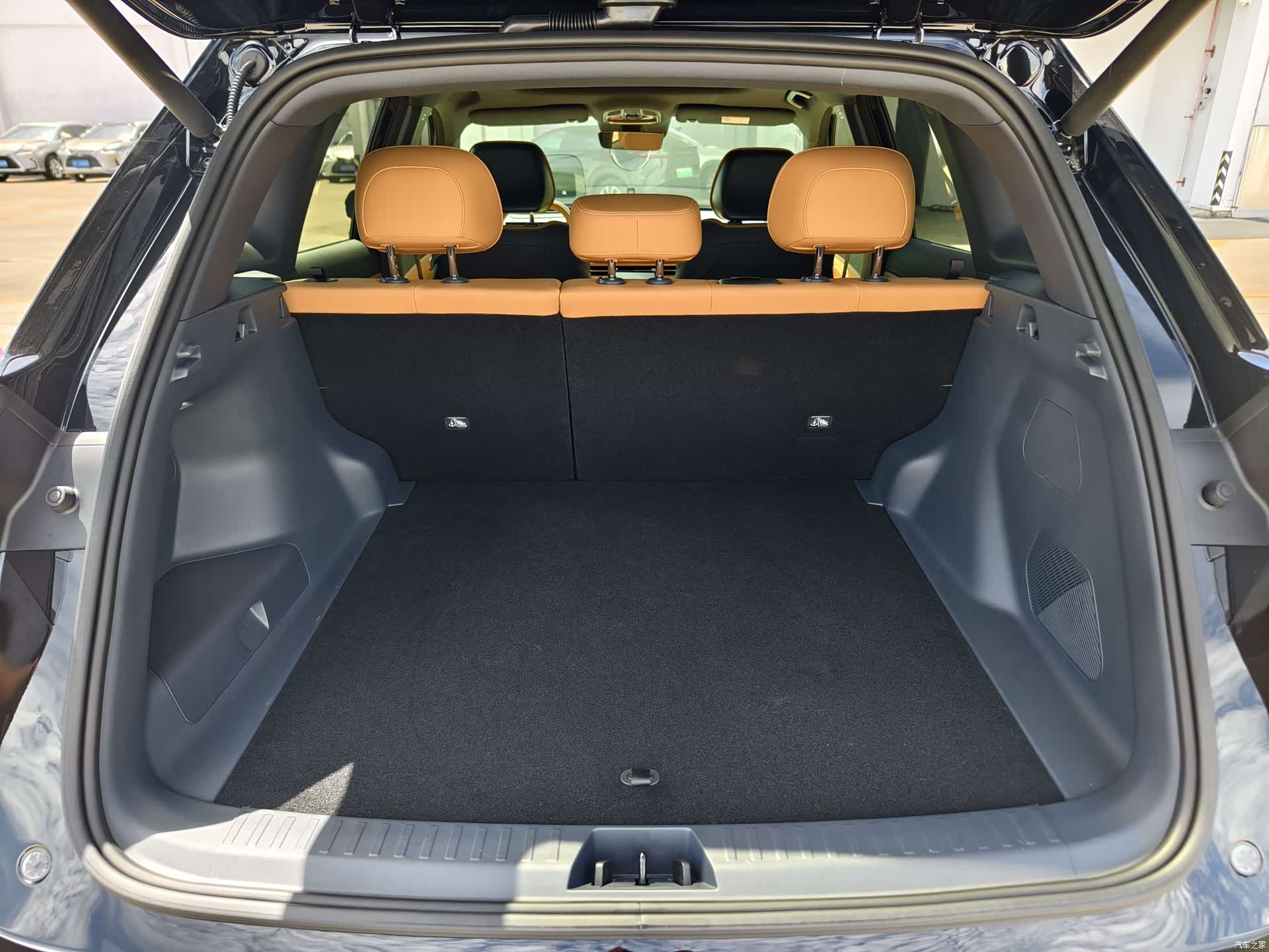 Geely 7, 2025 14