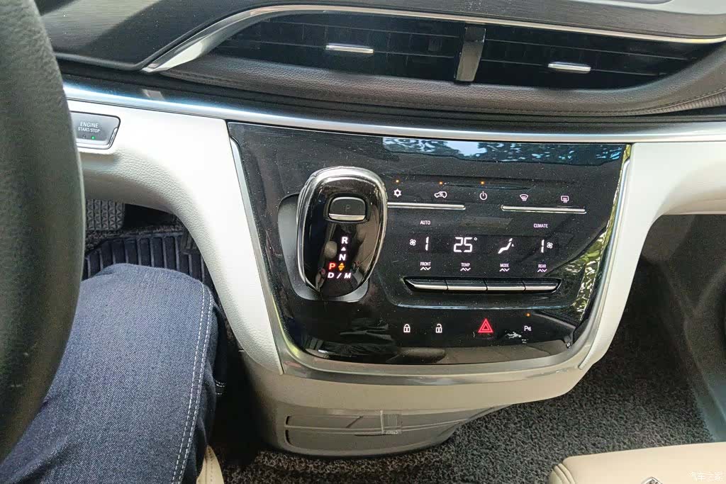 Buick GL8, 2021 16
