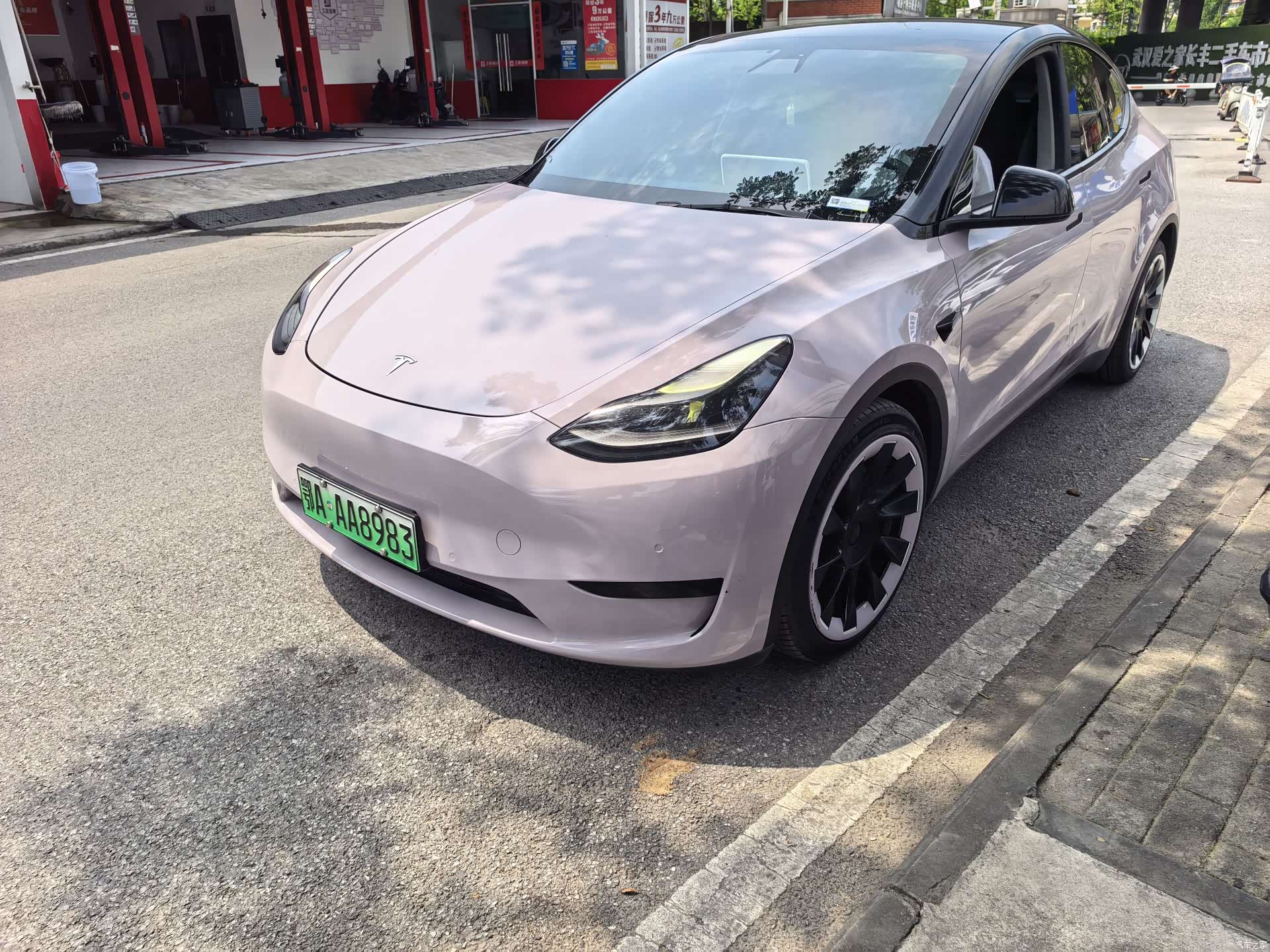 Tesla Model Y, 2021 1