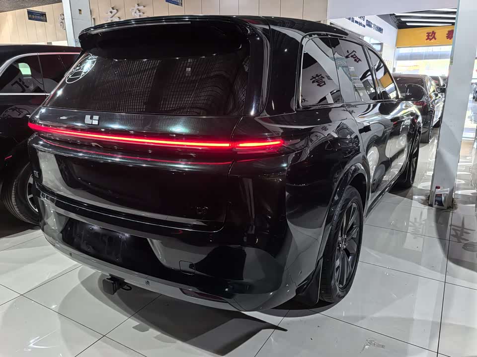Li Auto Ideal L8