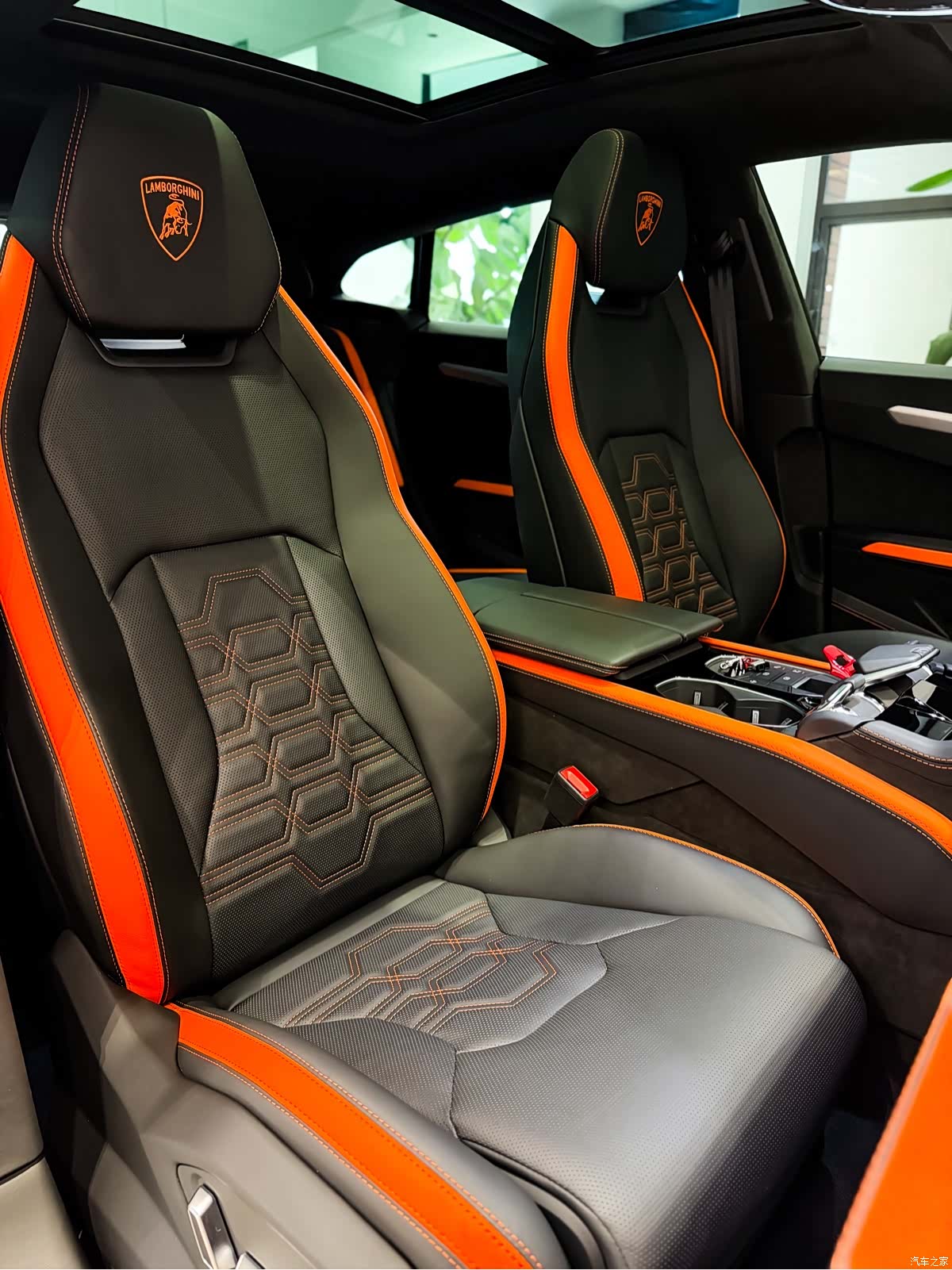 Lamborghini Urus, 2025 17