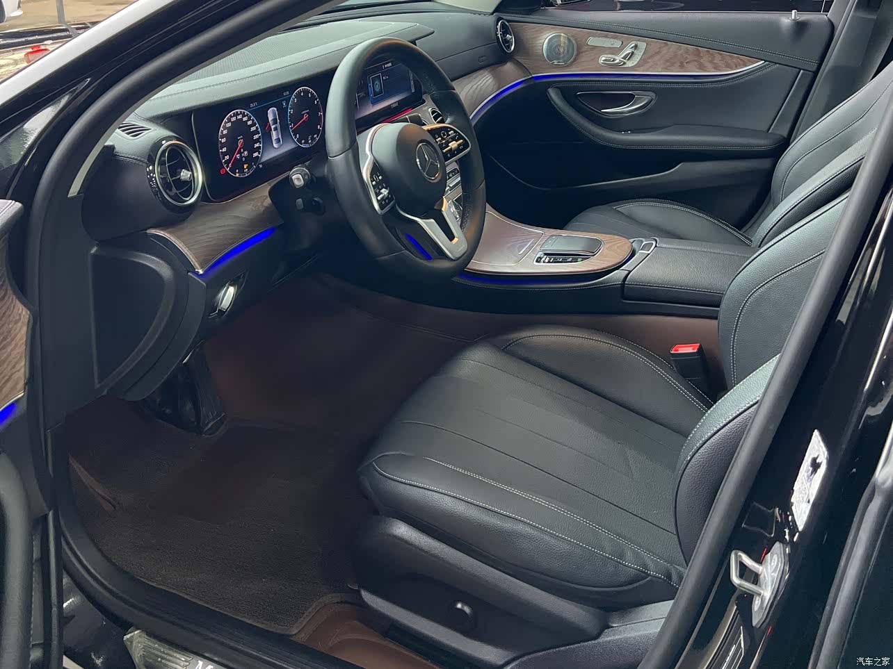 Mercedes-Benz E-Class, 2019 4