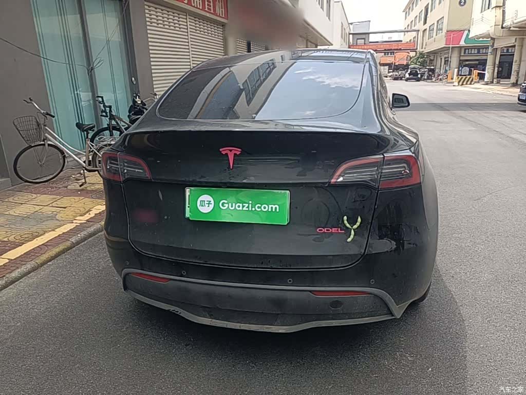 Tesla Model Y, 2023 6