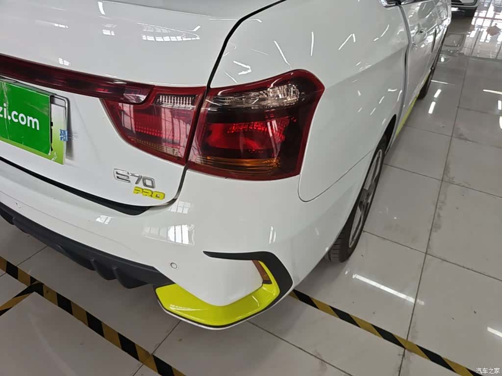 DongFeng E70, 2023 24