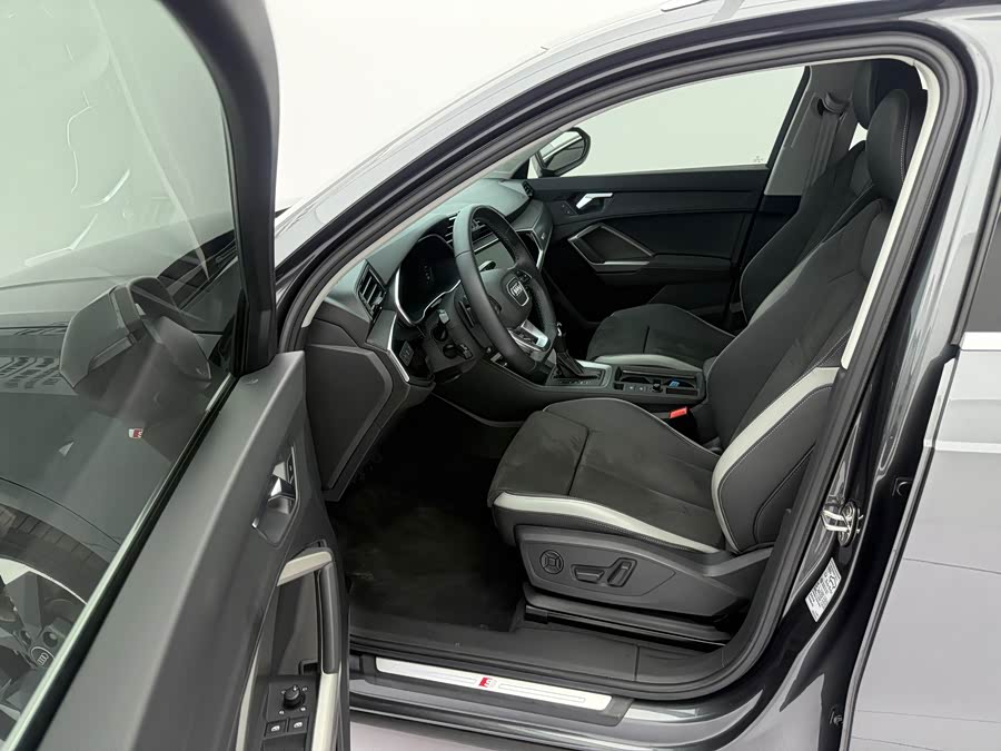 Audi Q3 2022, фото 22