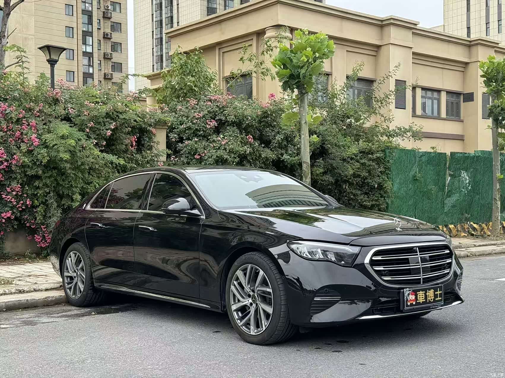 Mercedes-Benz E-Class, 2024 3