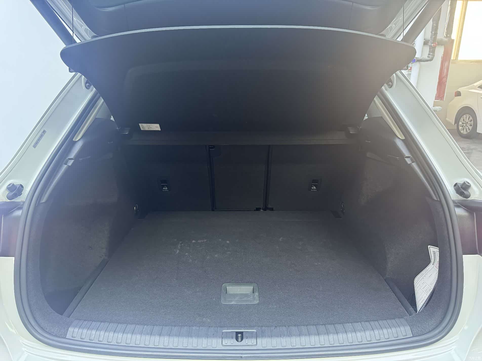 Audi Q3, 2023 13