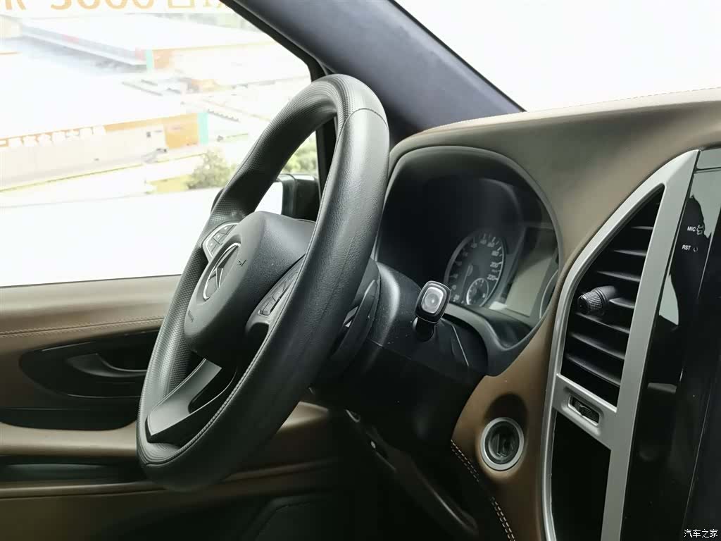 Mercedes-Benz 7, 2019 22