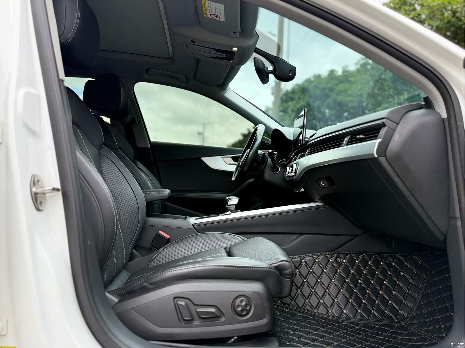 Audi A4L, 2022 18