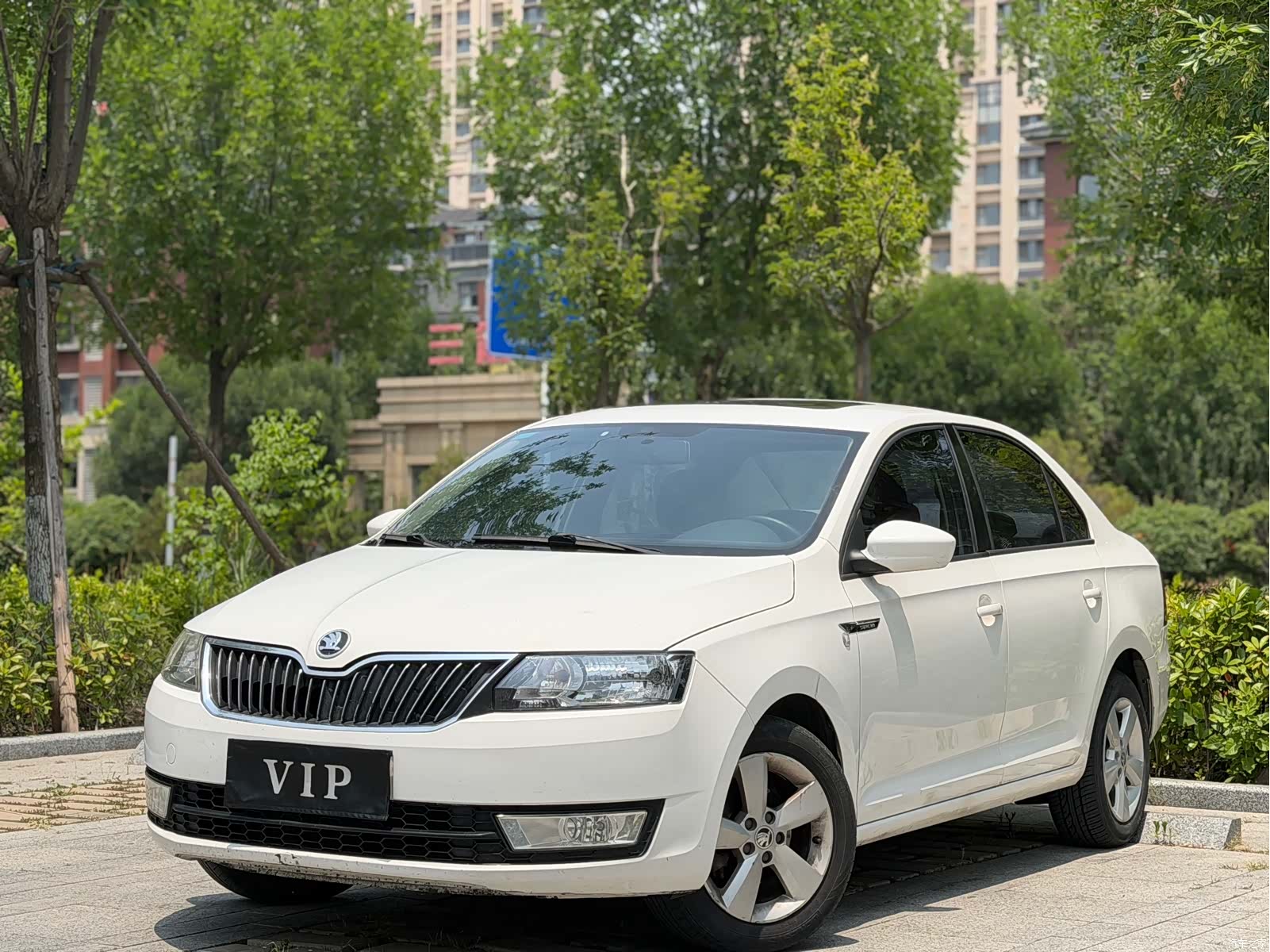 Skoda Rapid, 2013 1