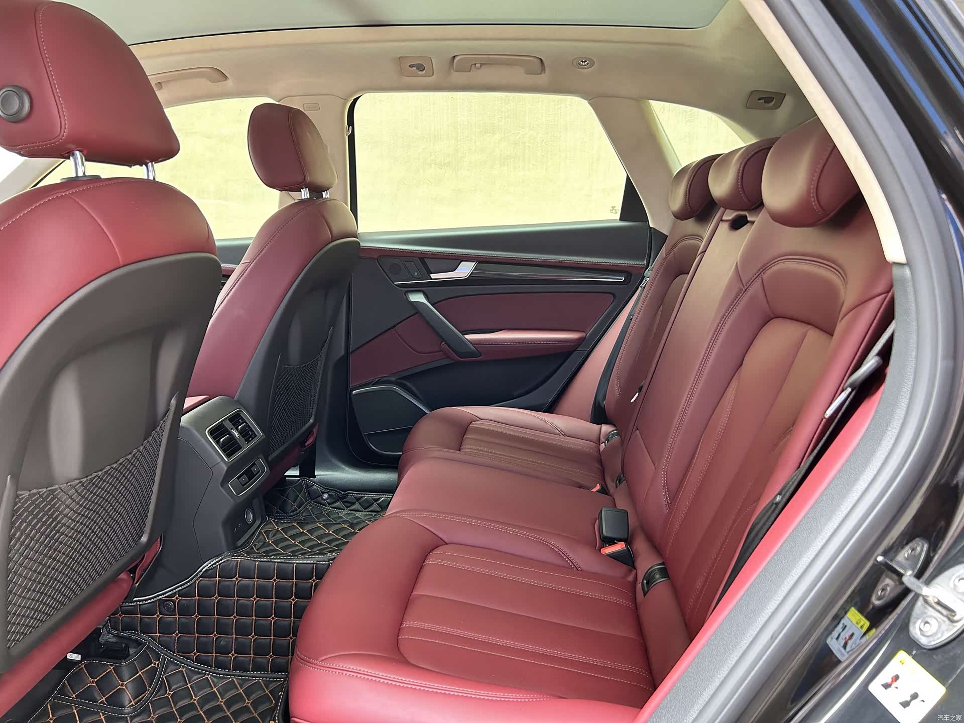 Audi Q5L, 2020 все фото