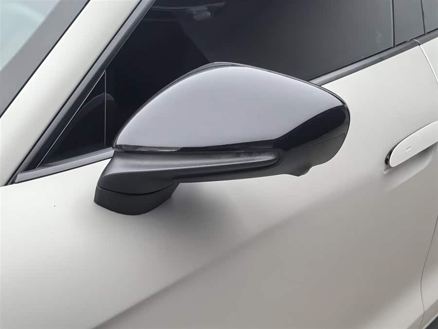 Porsche Taycan 2023, фото 31