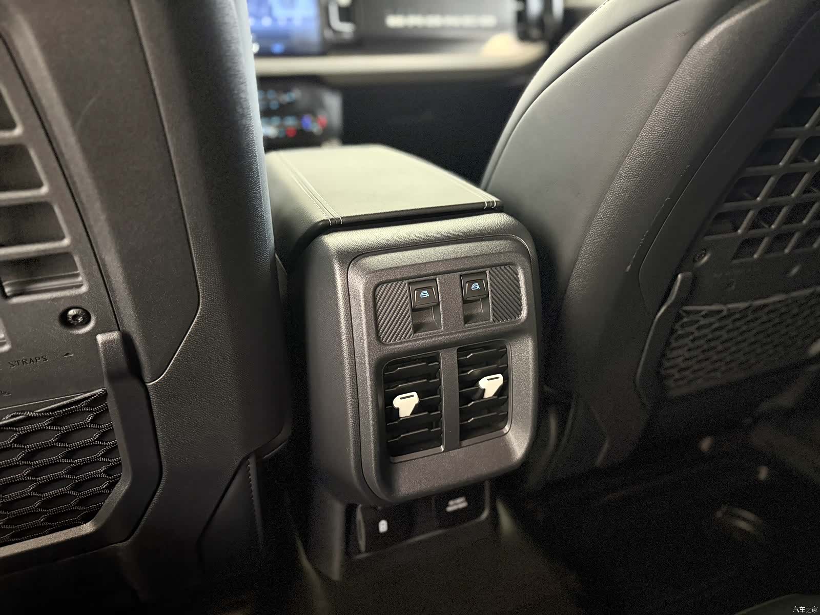 Ford Bronco, 2025 19