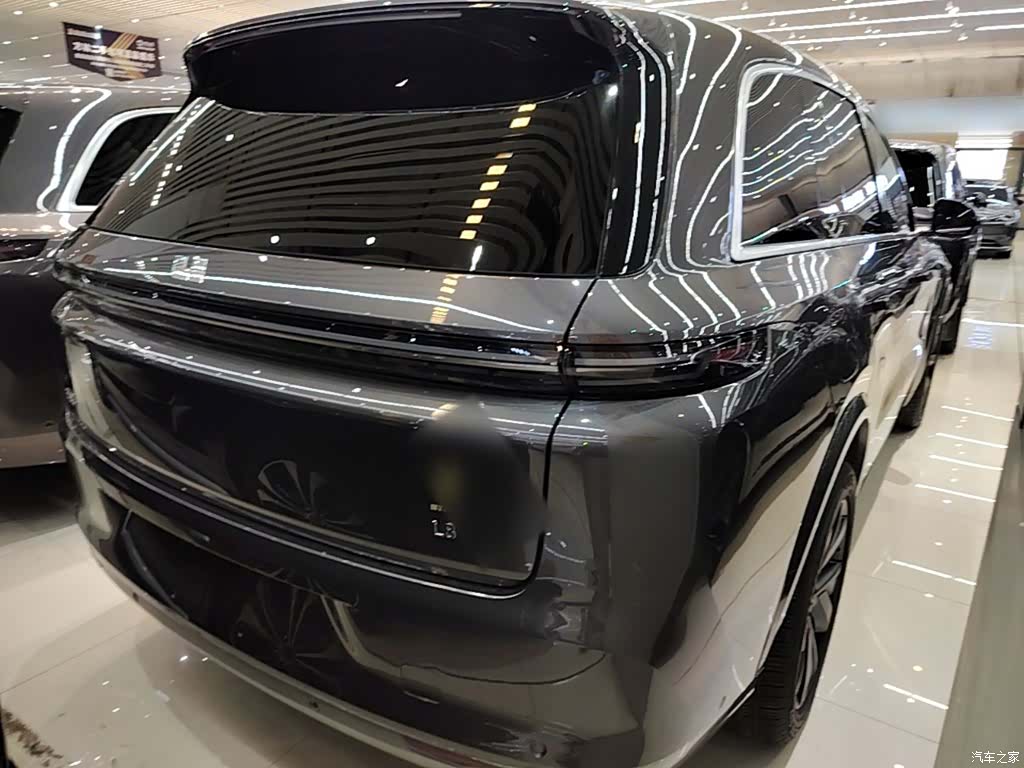 Li Auto L8, 2024 7