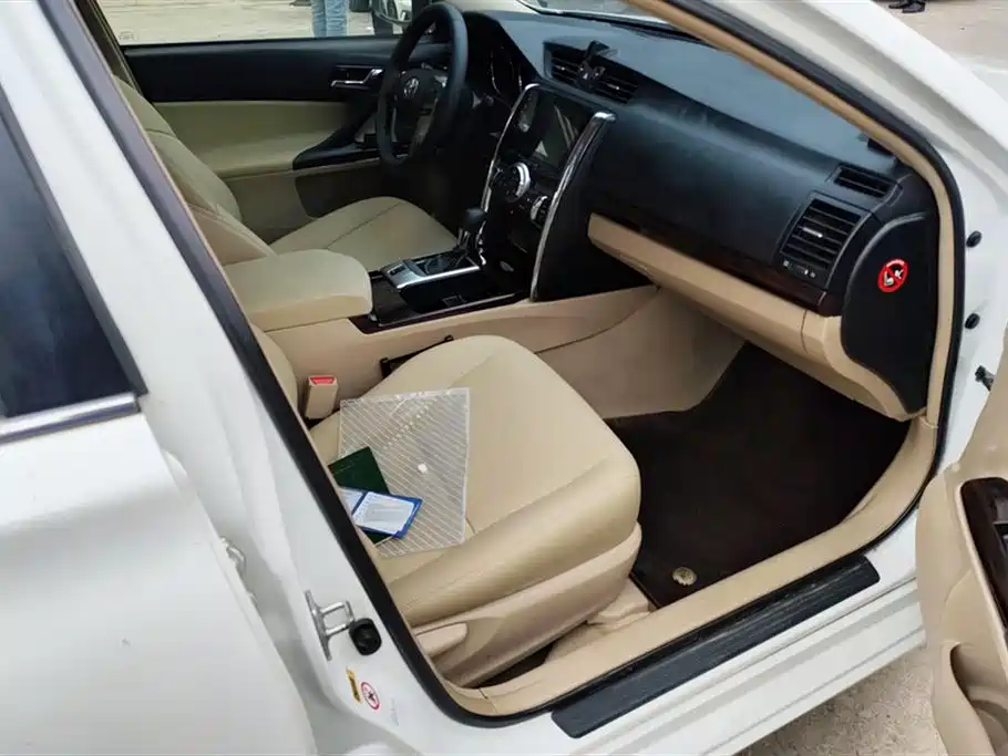 Toyota Reiz