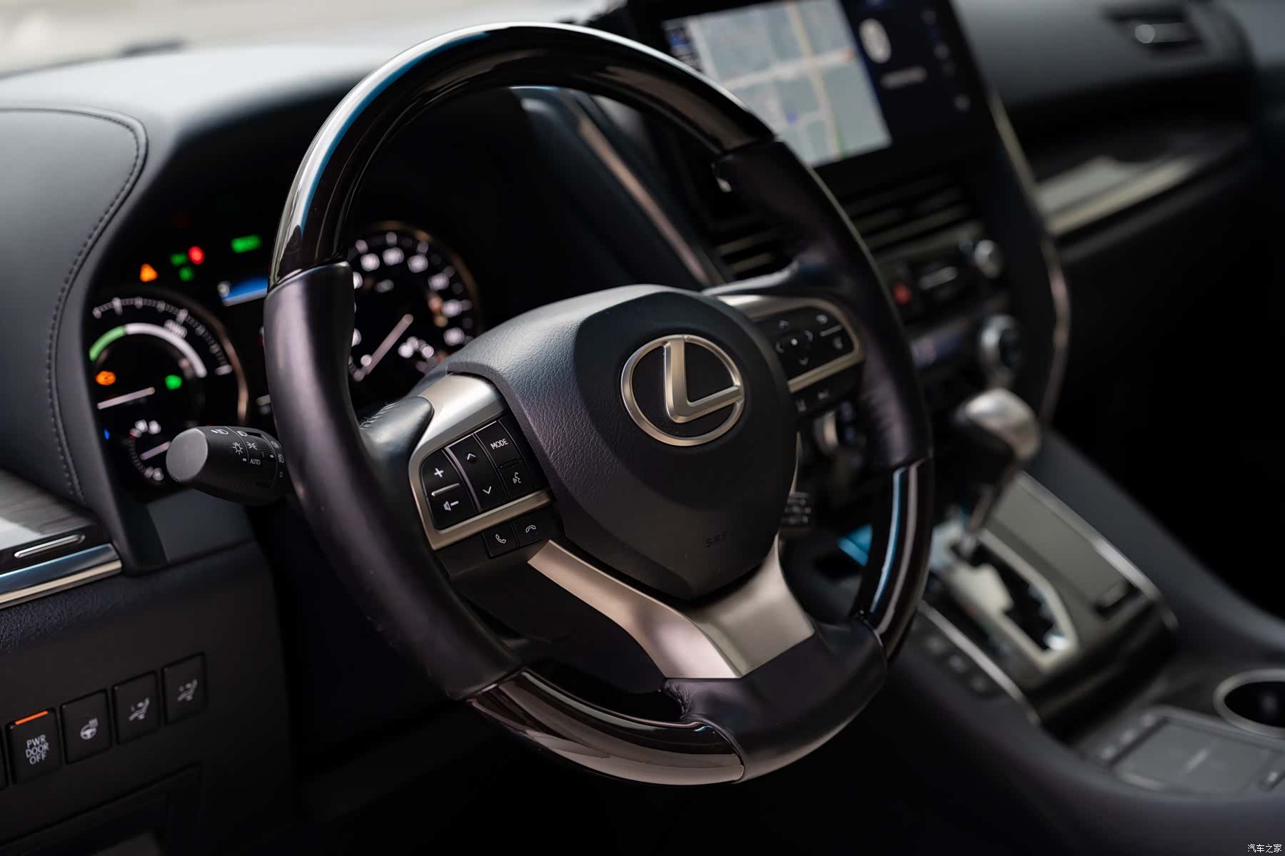 Lexus LM, 2021 6