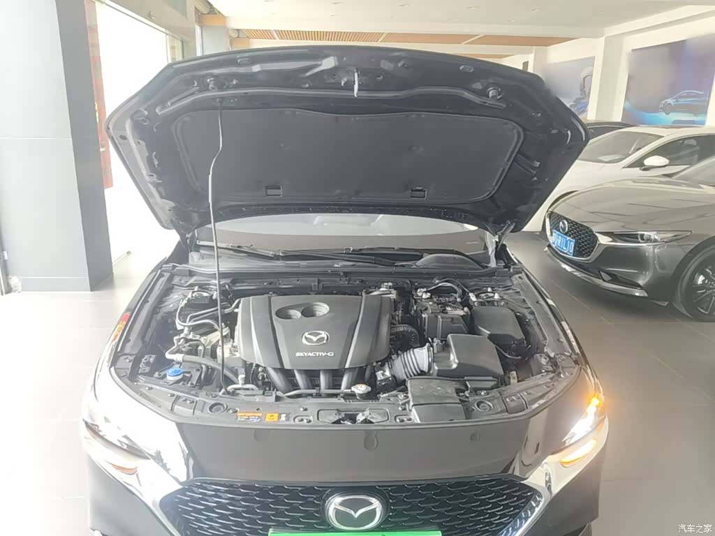 Mazda Mazda3, 2025 20