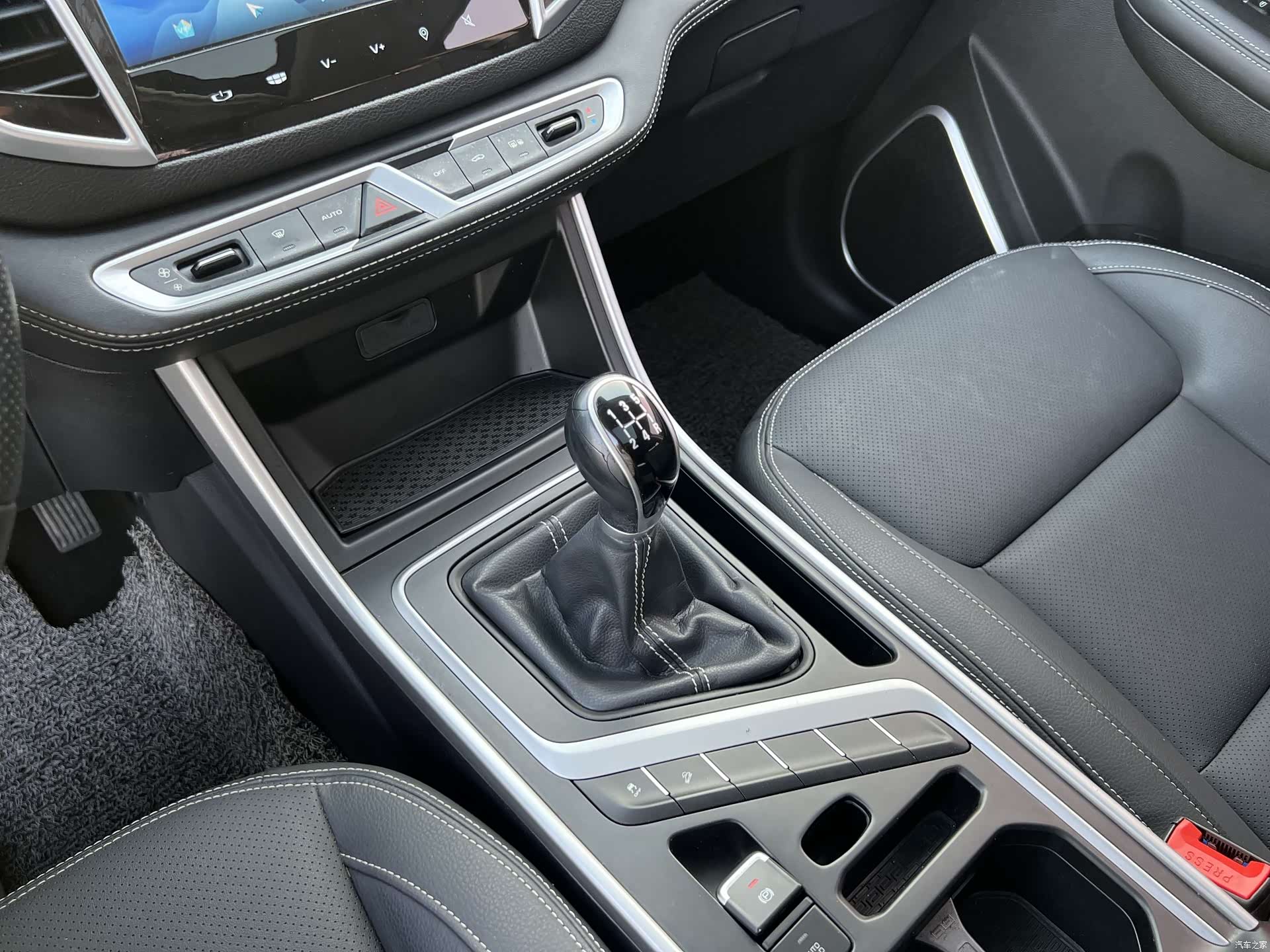 Geely X6, 2018 14