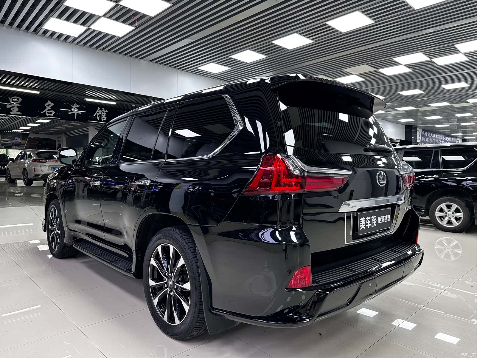 Lexus LX, 2022 все фото