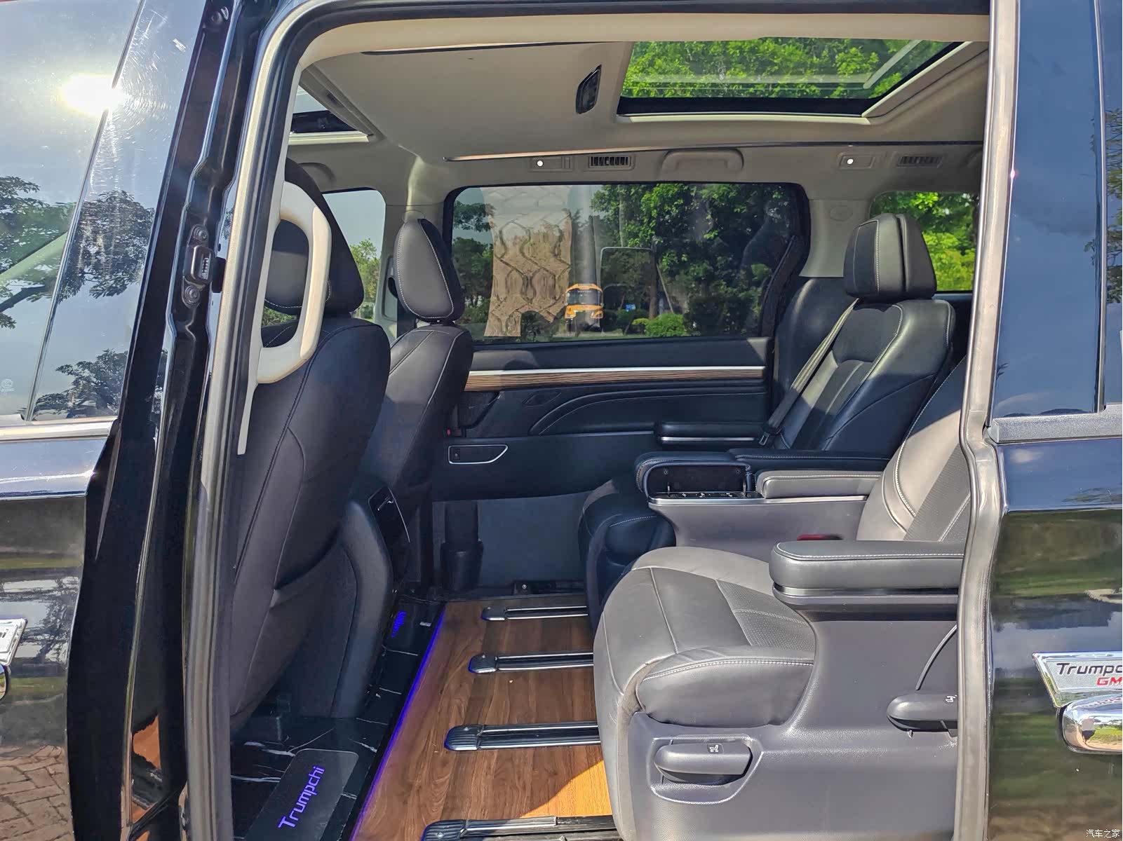 Trumpchi M8, 2021 8