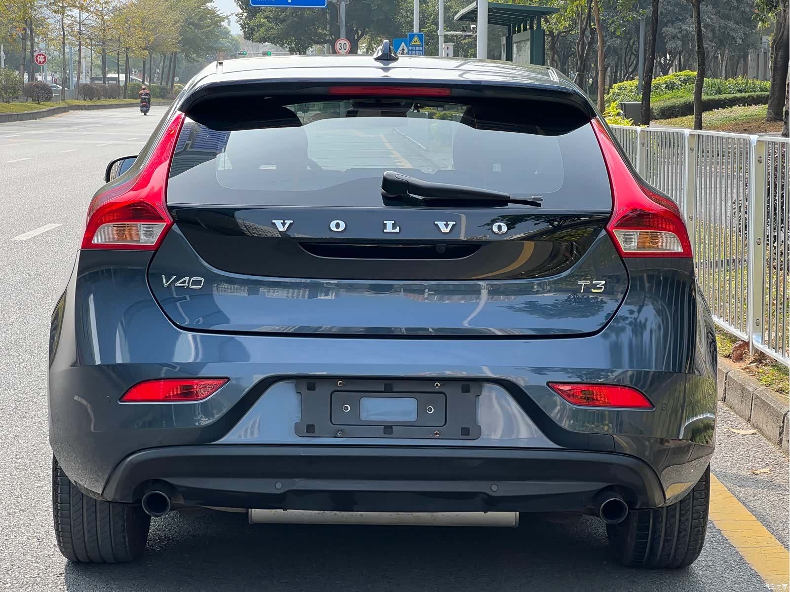 Volvo V40, 2018 18