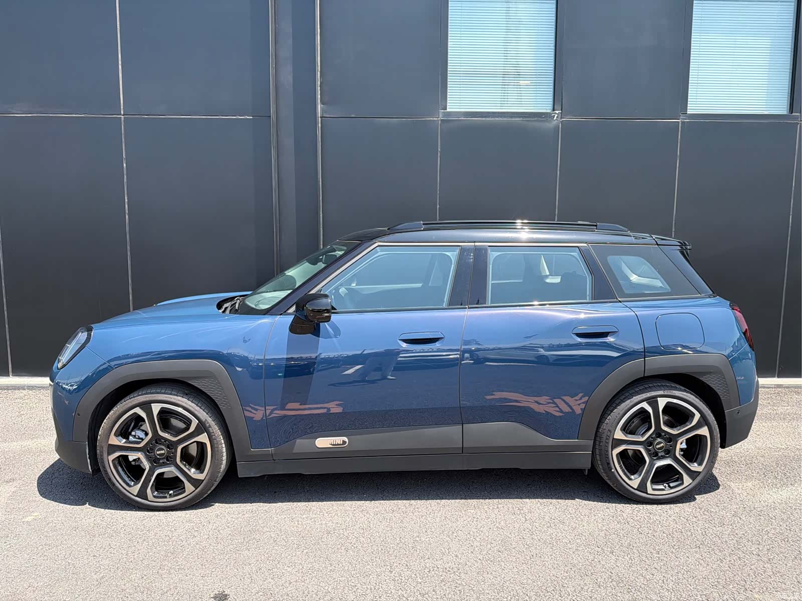Mini ACEMAN, 2025 11