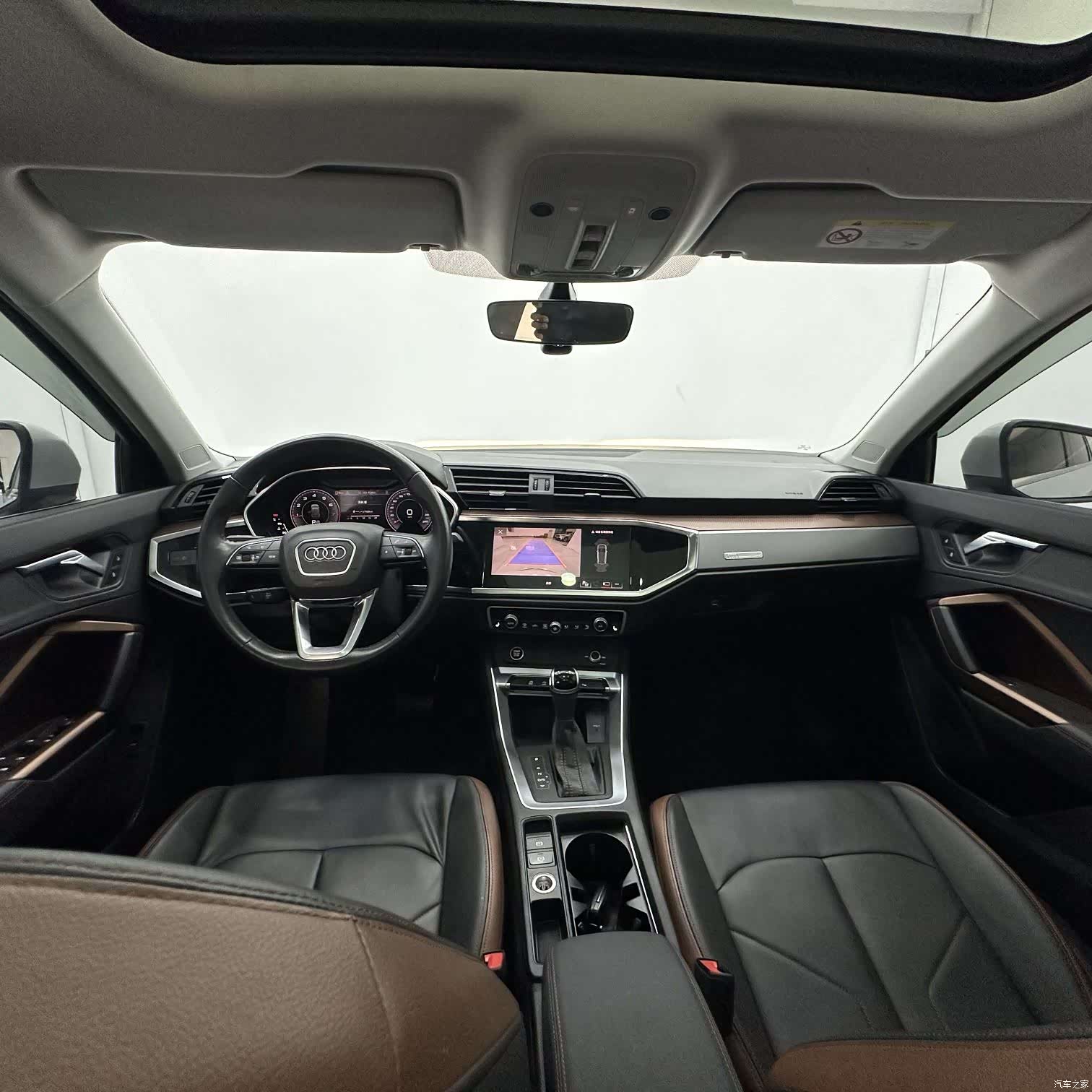 Audi Q3, 2022 10