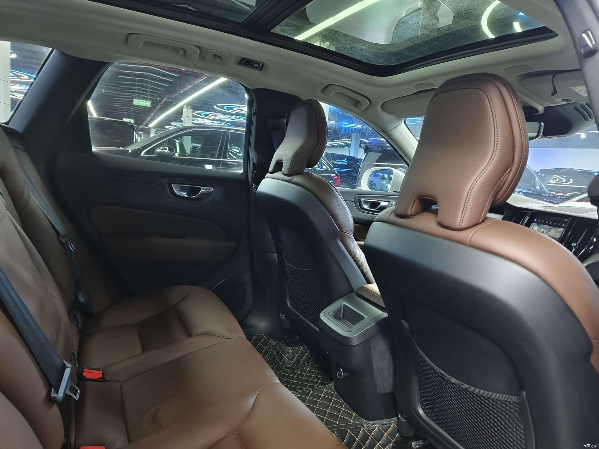 Volvo XC60, 2020 10