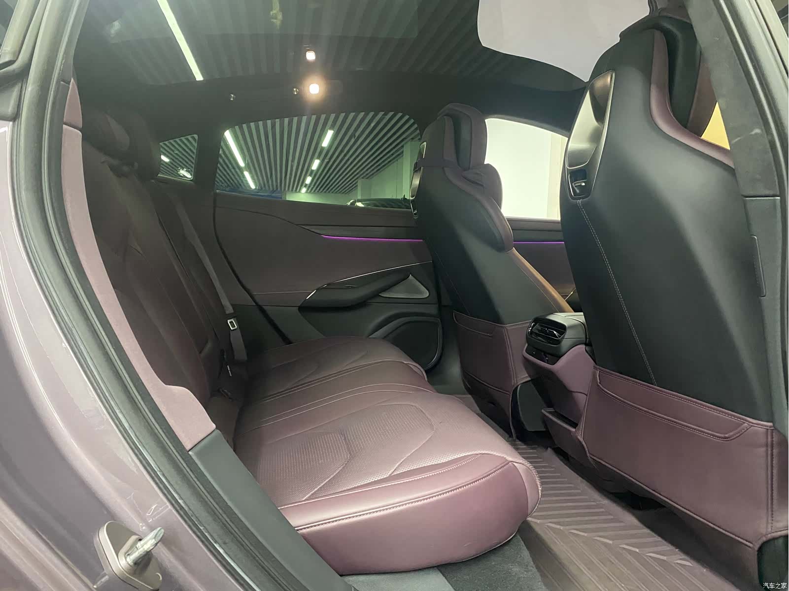 Xiaomi SU7, 2024 11