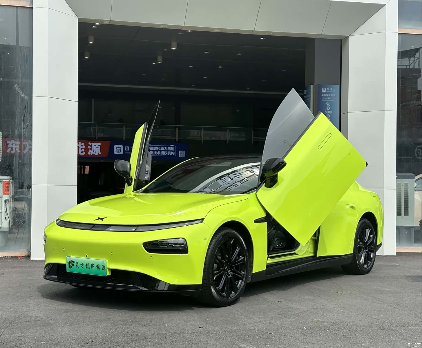 Xpeng P7, 2022 1