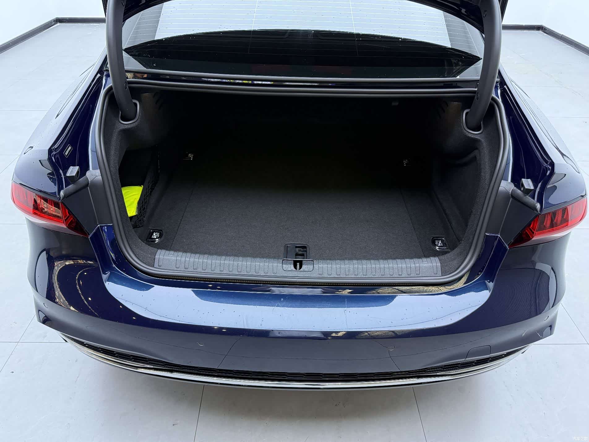 Audi A7L, 2024 8