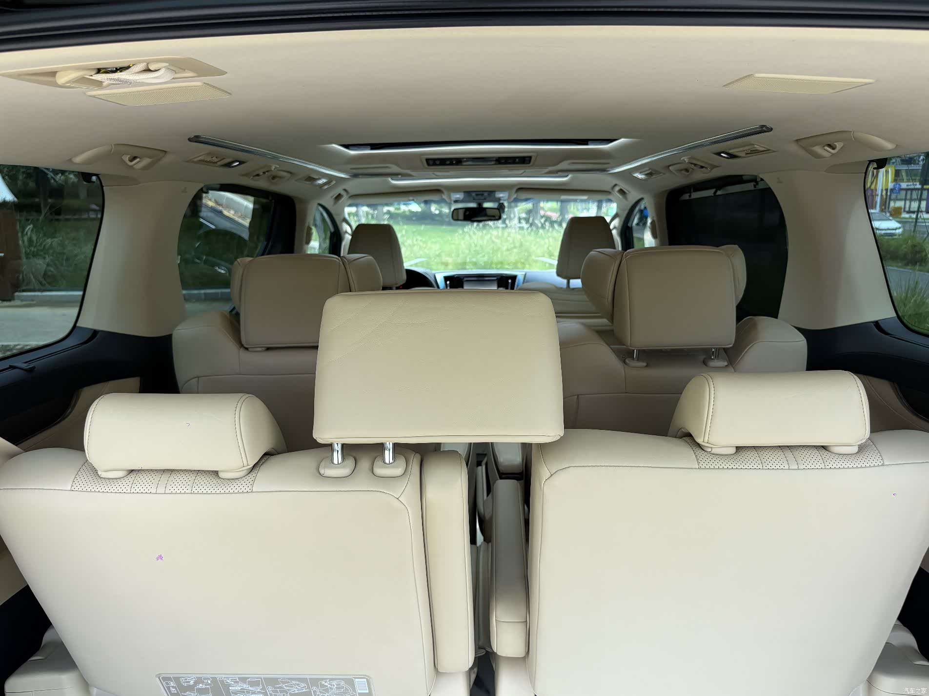 Toyota Alphard, 2018 16