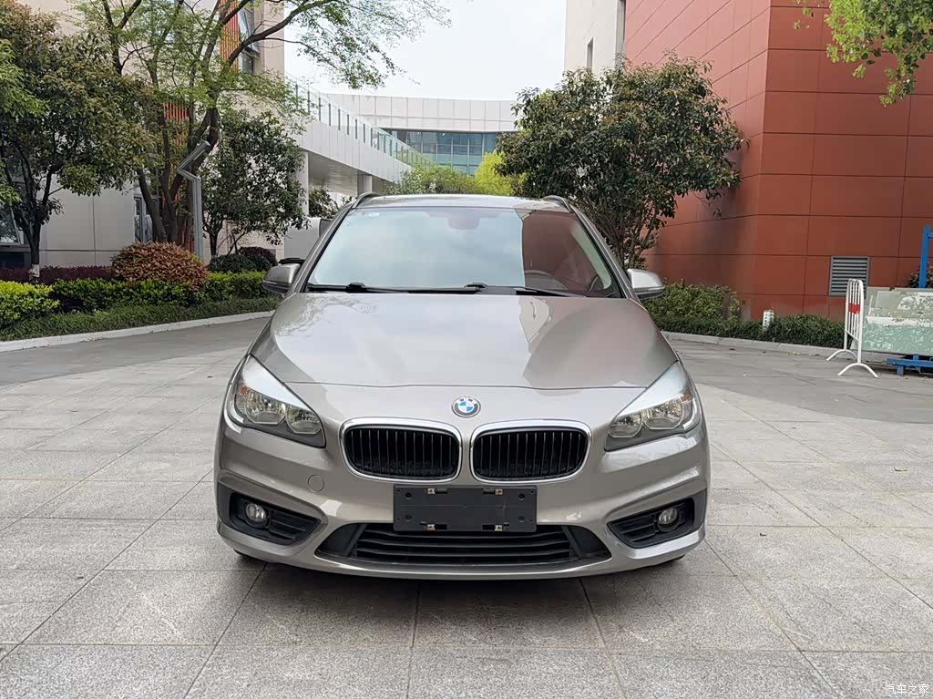 BMW 2 Series, 2015 7