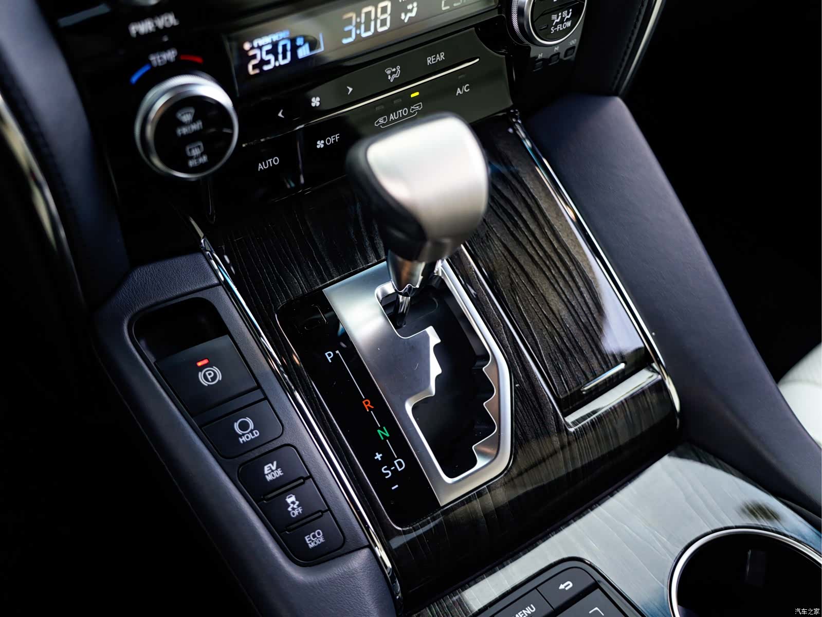 Lexus LM, 2021 20