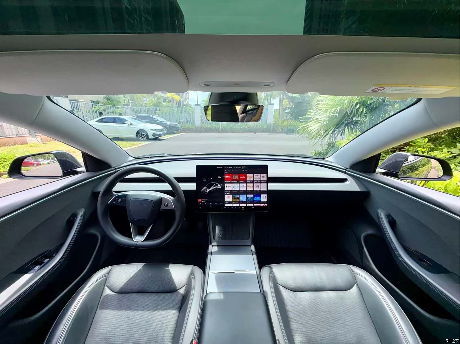 Tesla Model 3, 2023 6