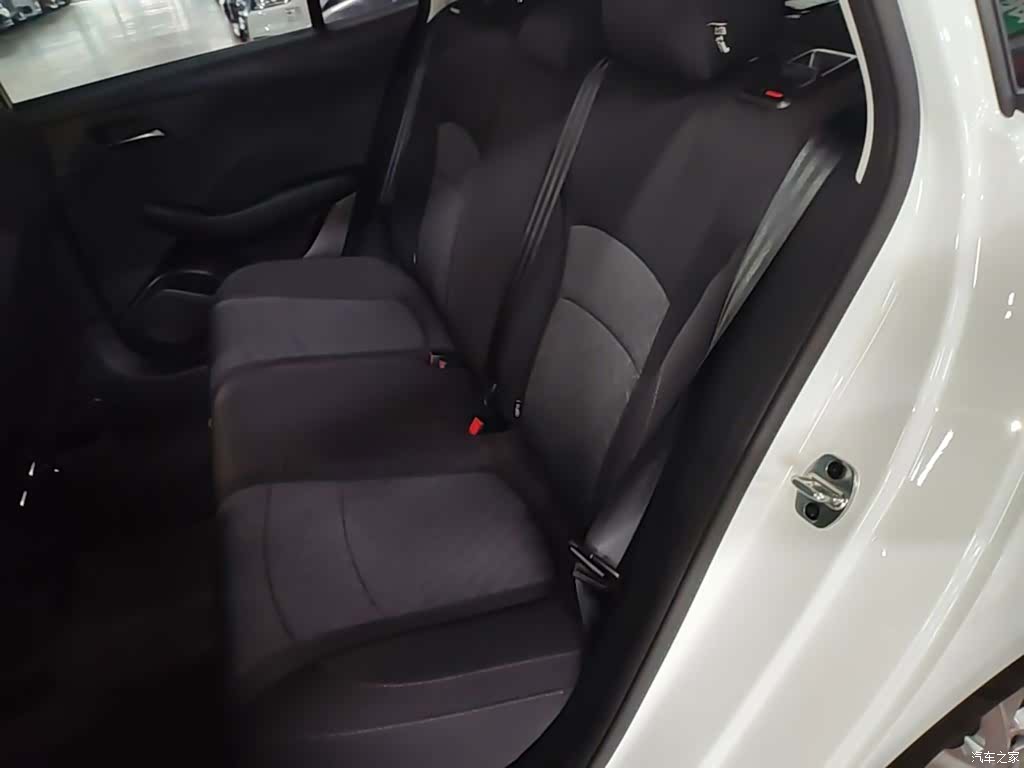 Roewe i5, 2025 17