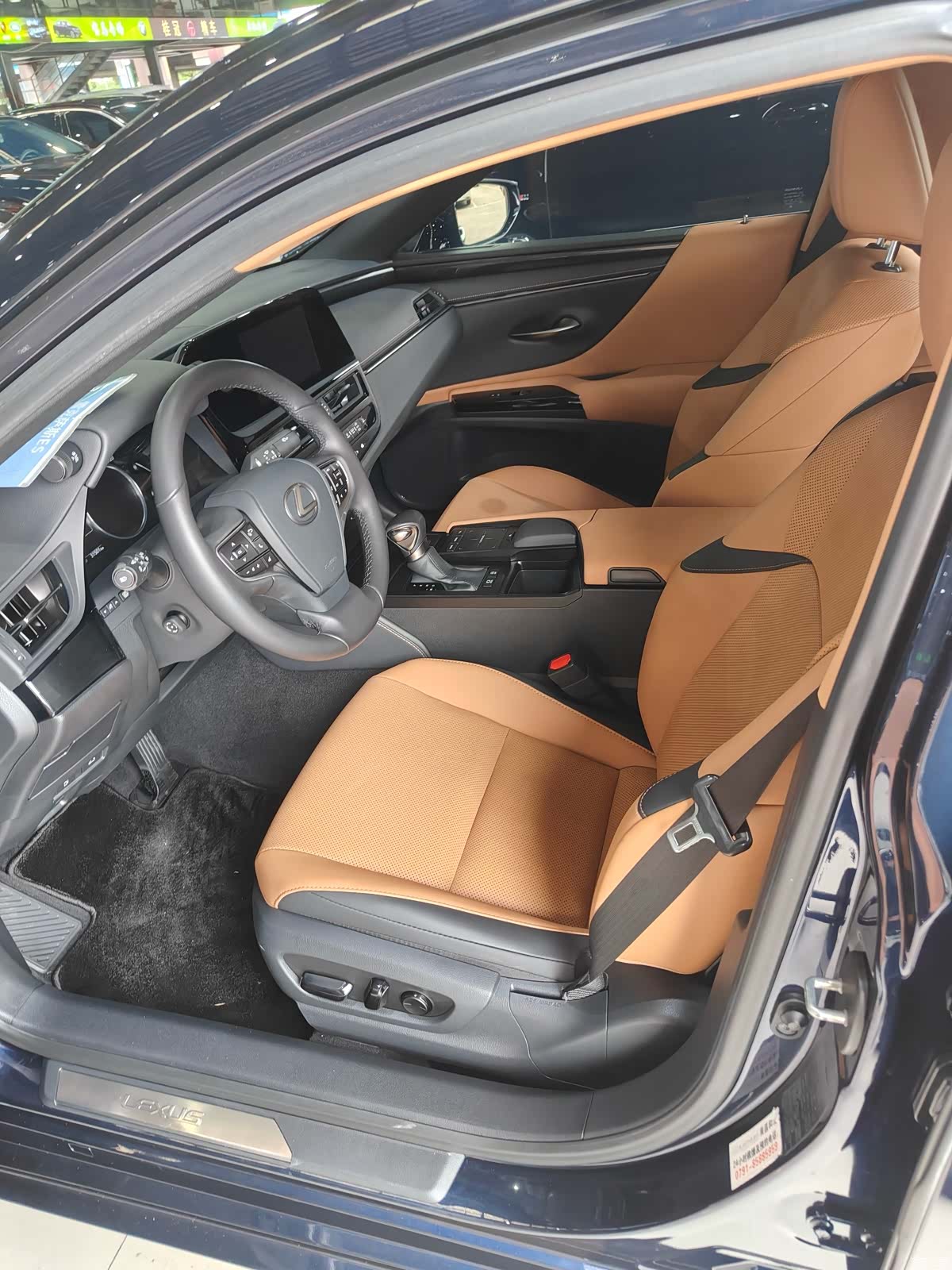 Lexus ES, 2022 17