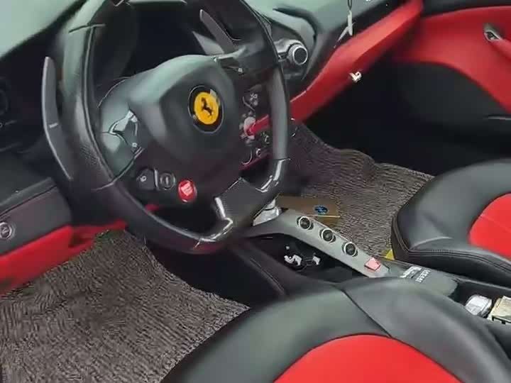 Ferrari 488