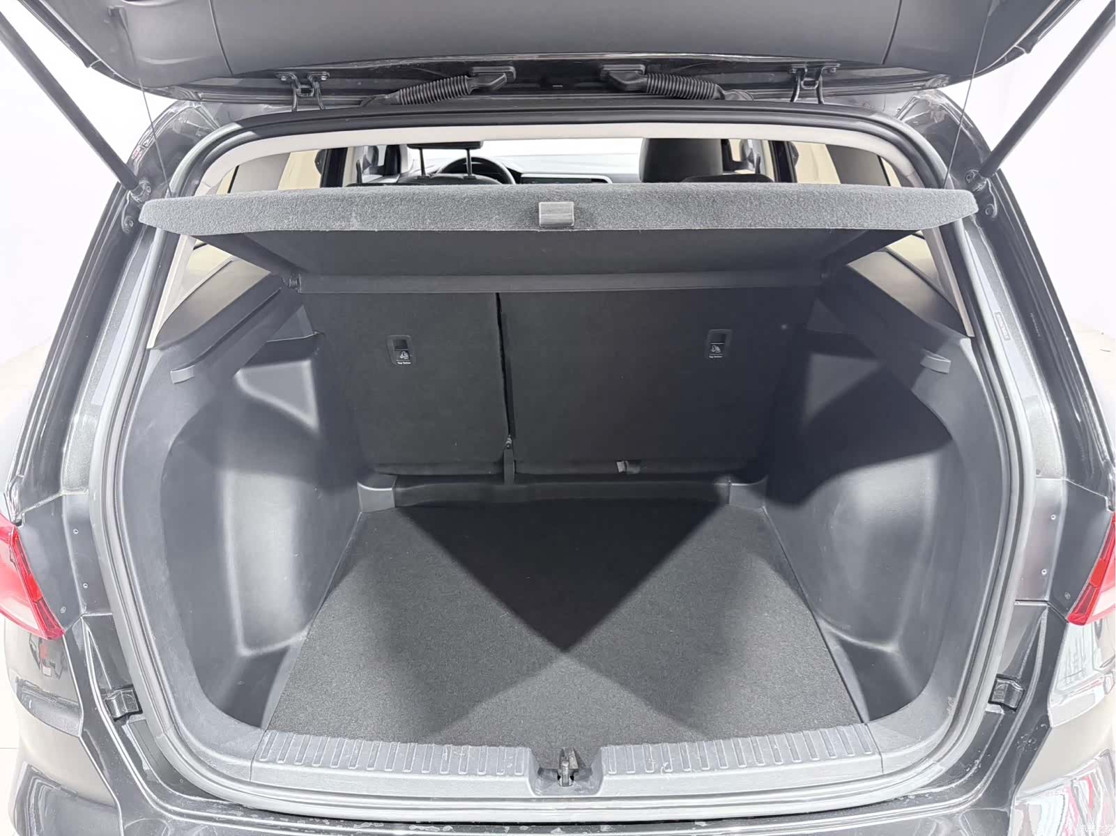 Volkswagen VS7, 2023 15