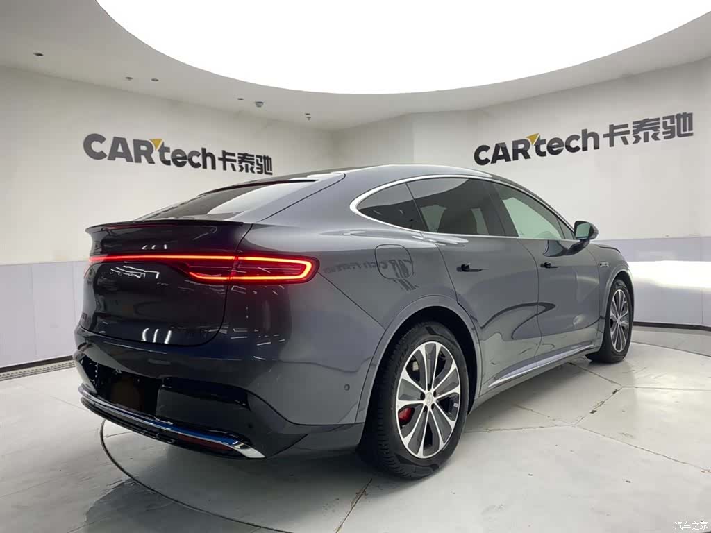 Luxeed R7, 2025 все фото