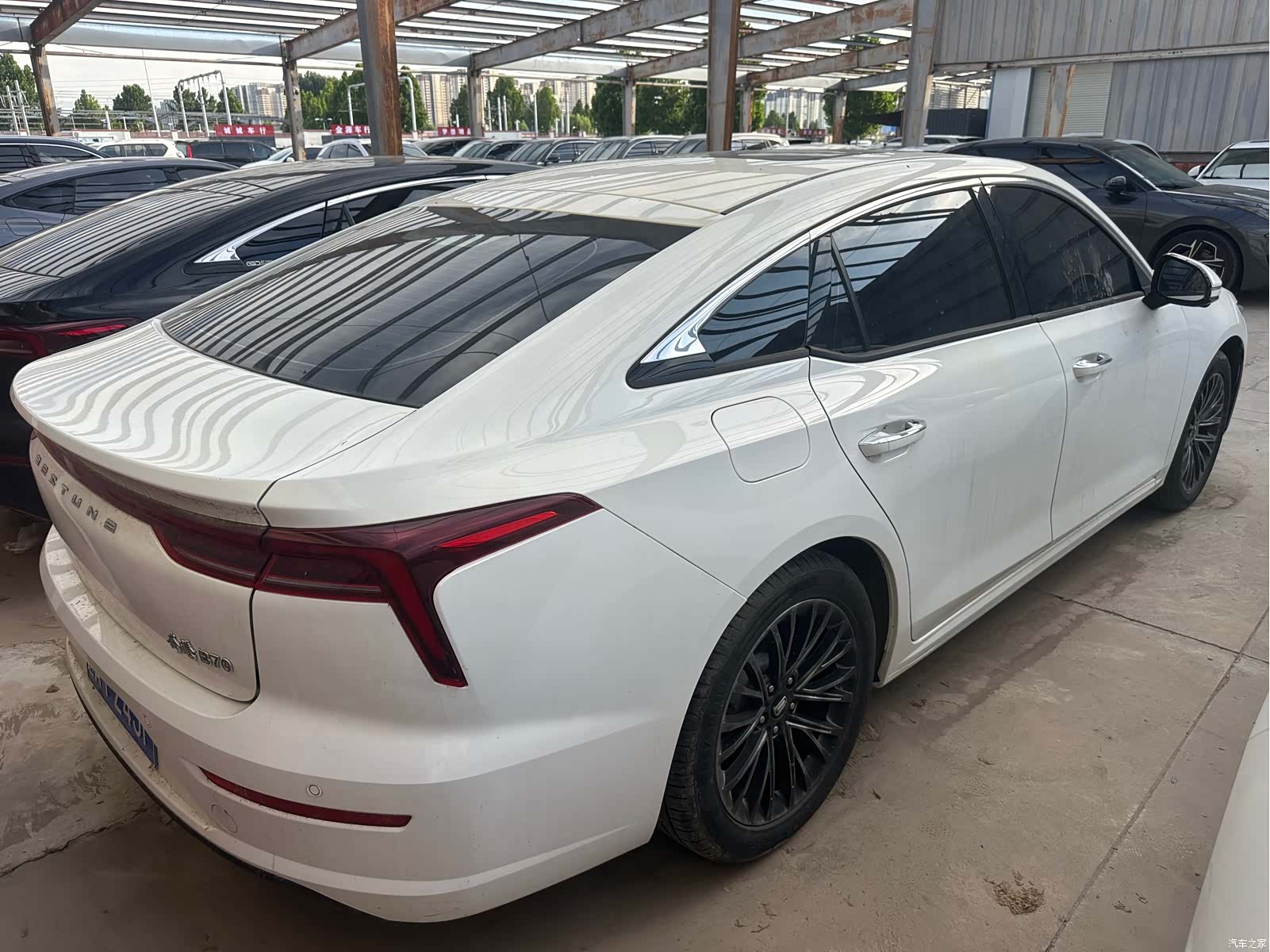 Bestune B70, 2022 8