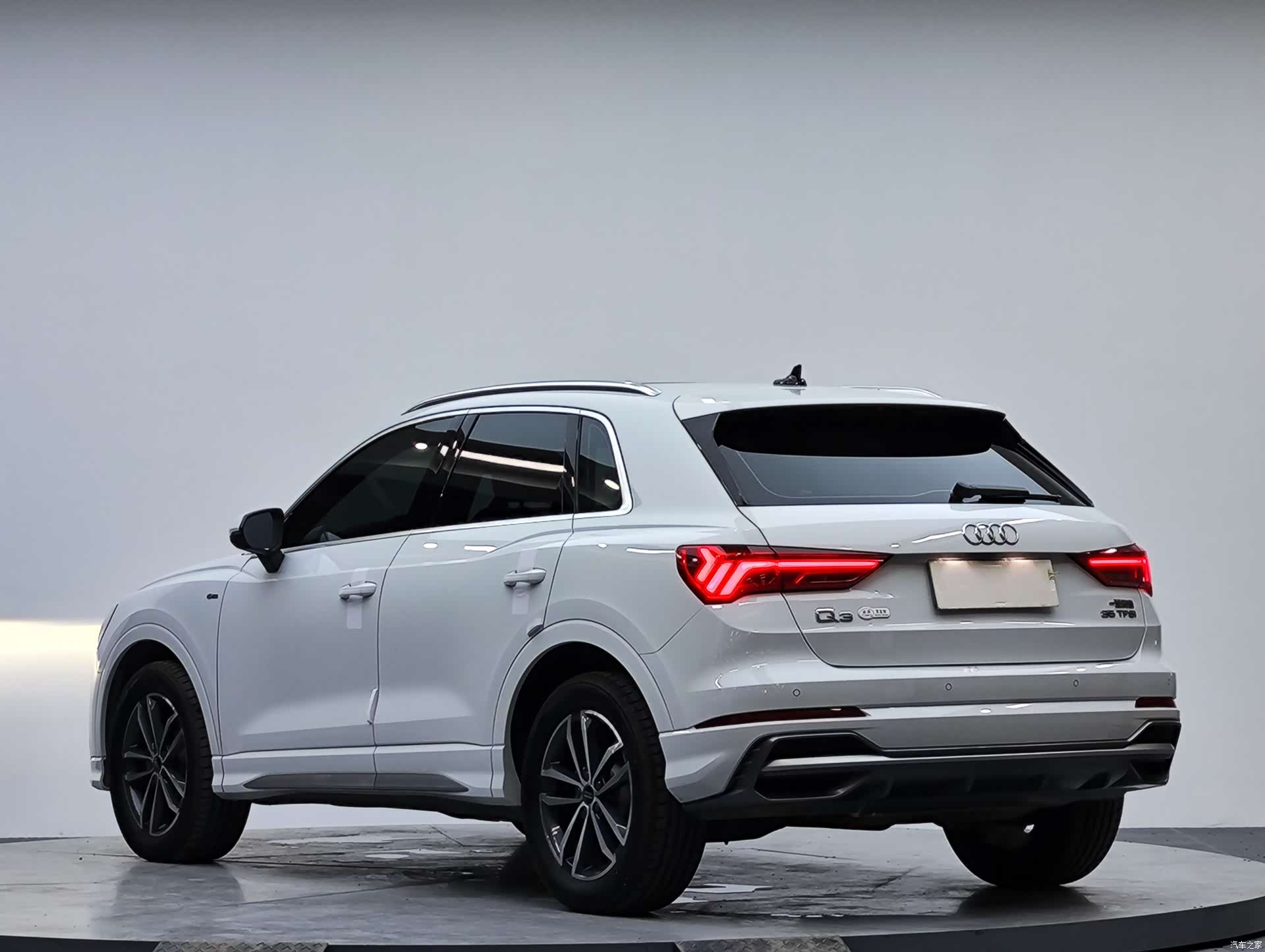 Audi Q3, 2022 6