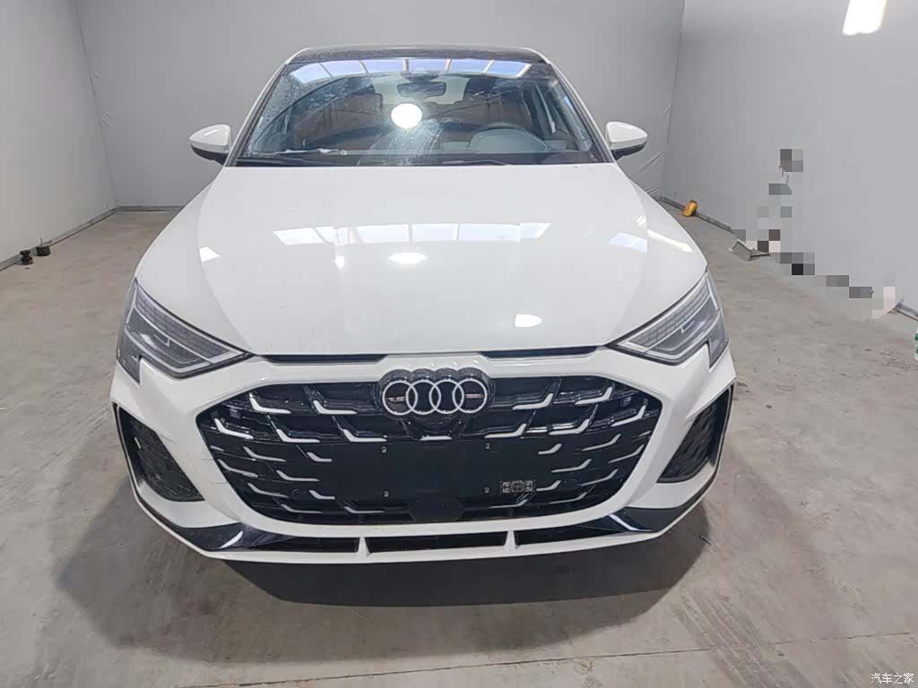 Audi Flying Spur, 2026 3