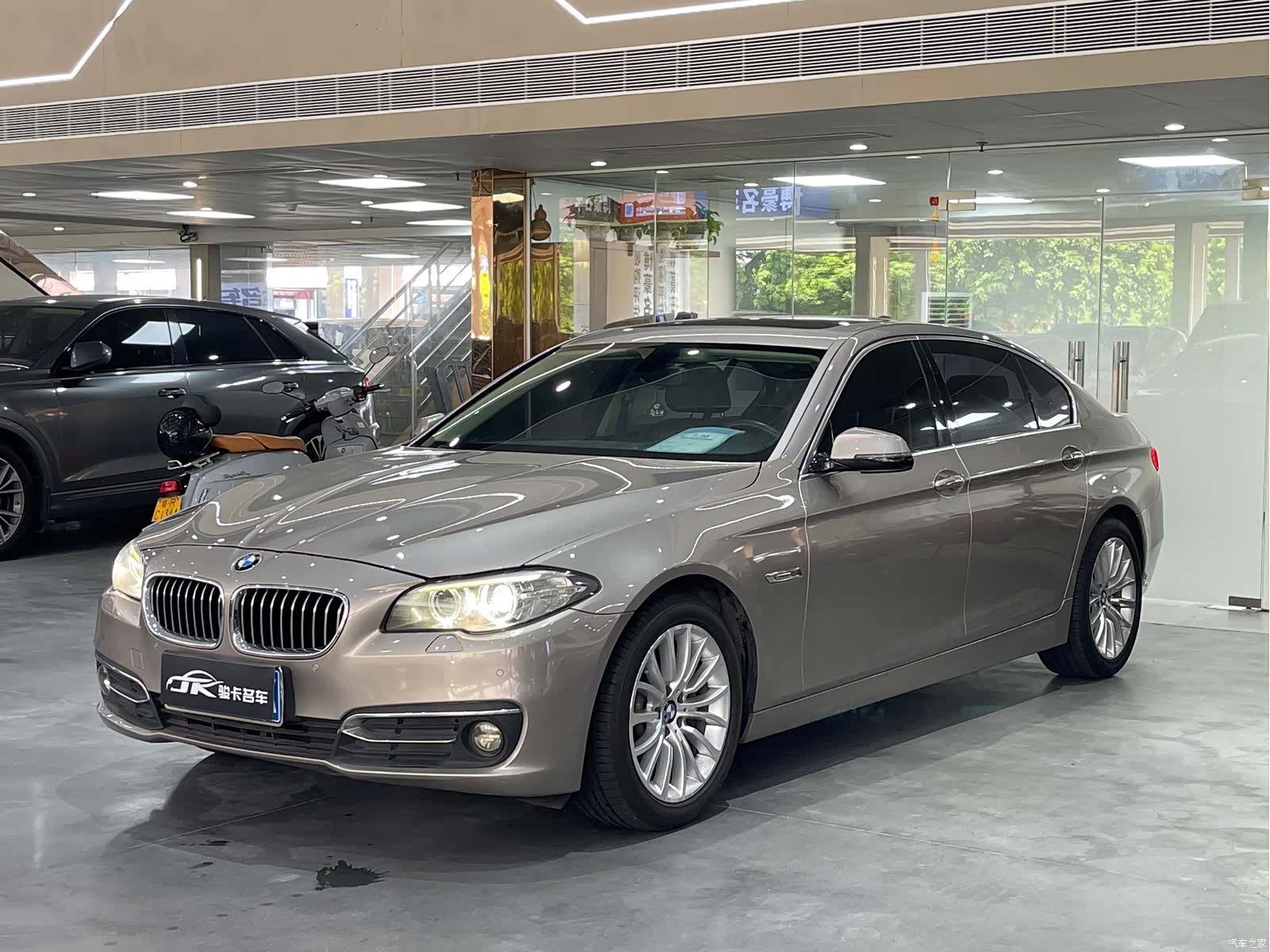 BMW 5 Series, 2015 1