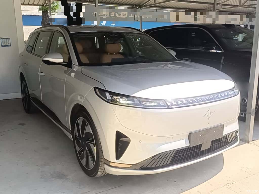 DongFeng eπ008, 2024 4